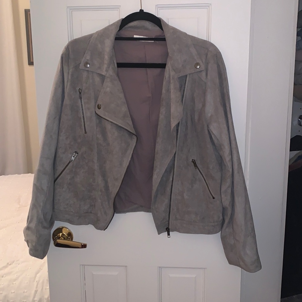 2010125 Grey-Black Suede Look Jacket